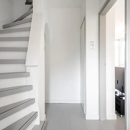 Fazantisch Family House